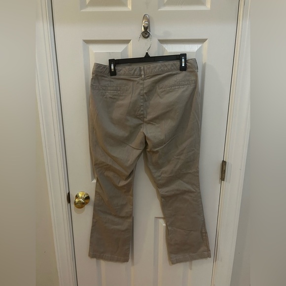 Old Navy Boot Cut Stretch Khaki Pants Petite - Picture 2 of 12